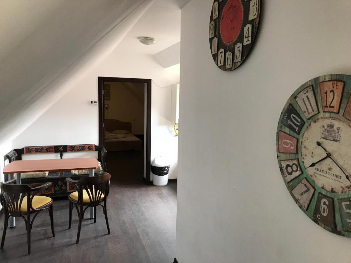 La Nuc Residence Braşov Buitenkant foto
